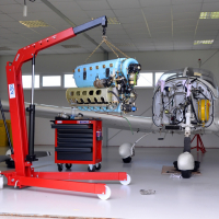 Zlin 142